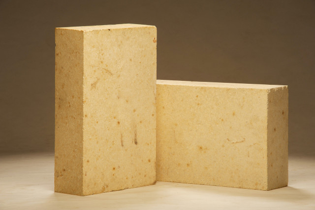 What are Refractory Bricks?